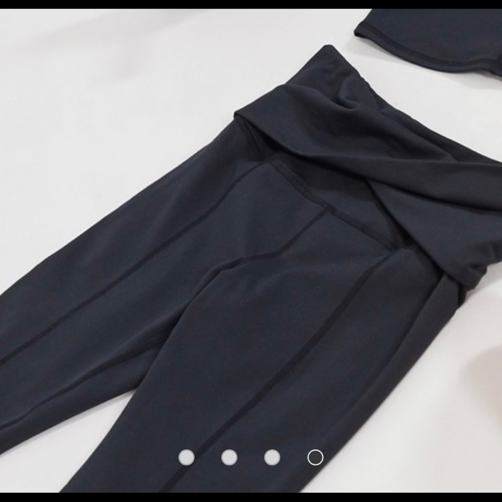 Free people hang ten leggings brand new with tags - Picture 2 of 4